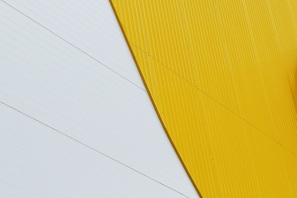 Yellow And White Pictures | Download Free Images on Unsplash