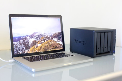 Synology NAS
