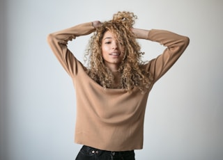 women's brown long-sleeved blouse