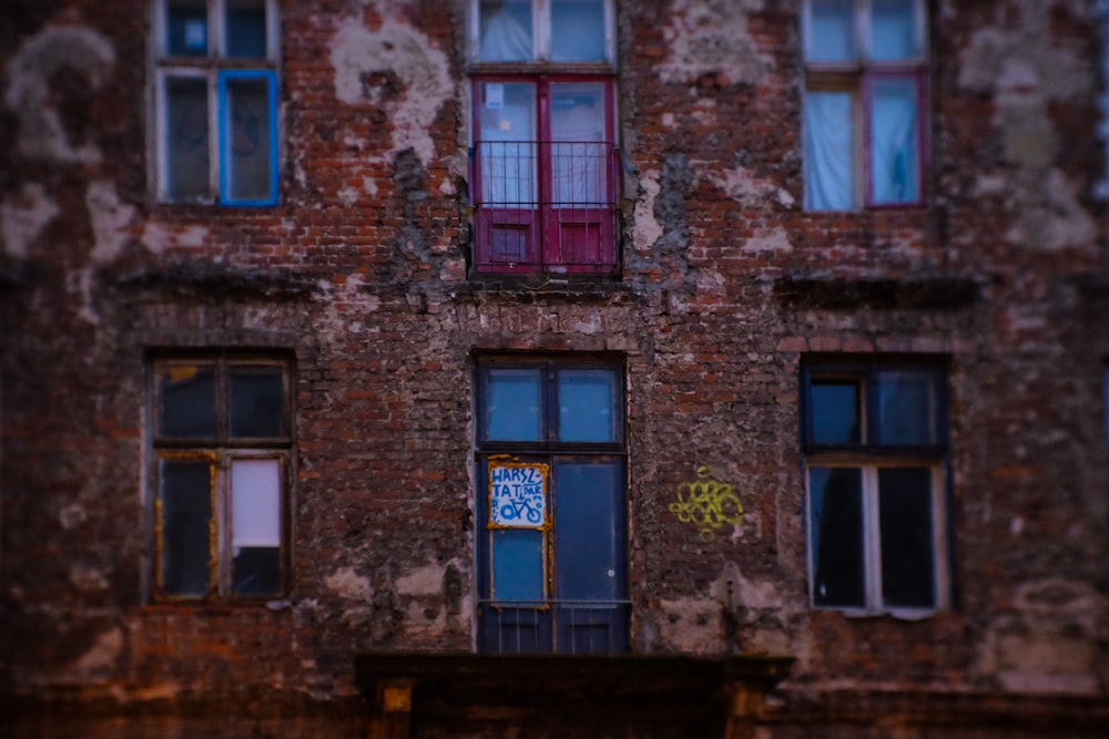 selective focus photo of brown concrete building