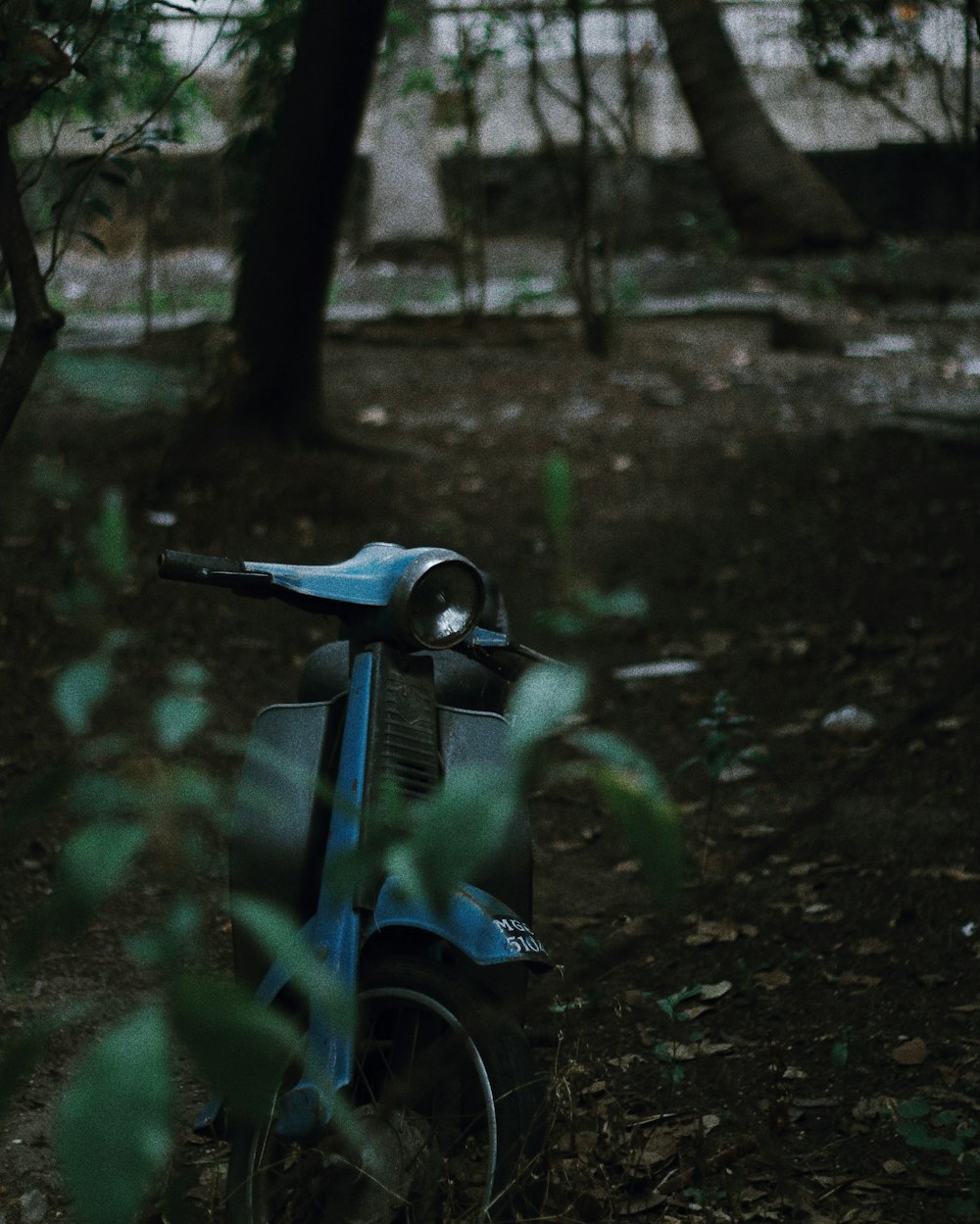 Motocyclette sous-osseuse bleue