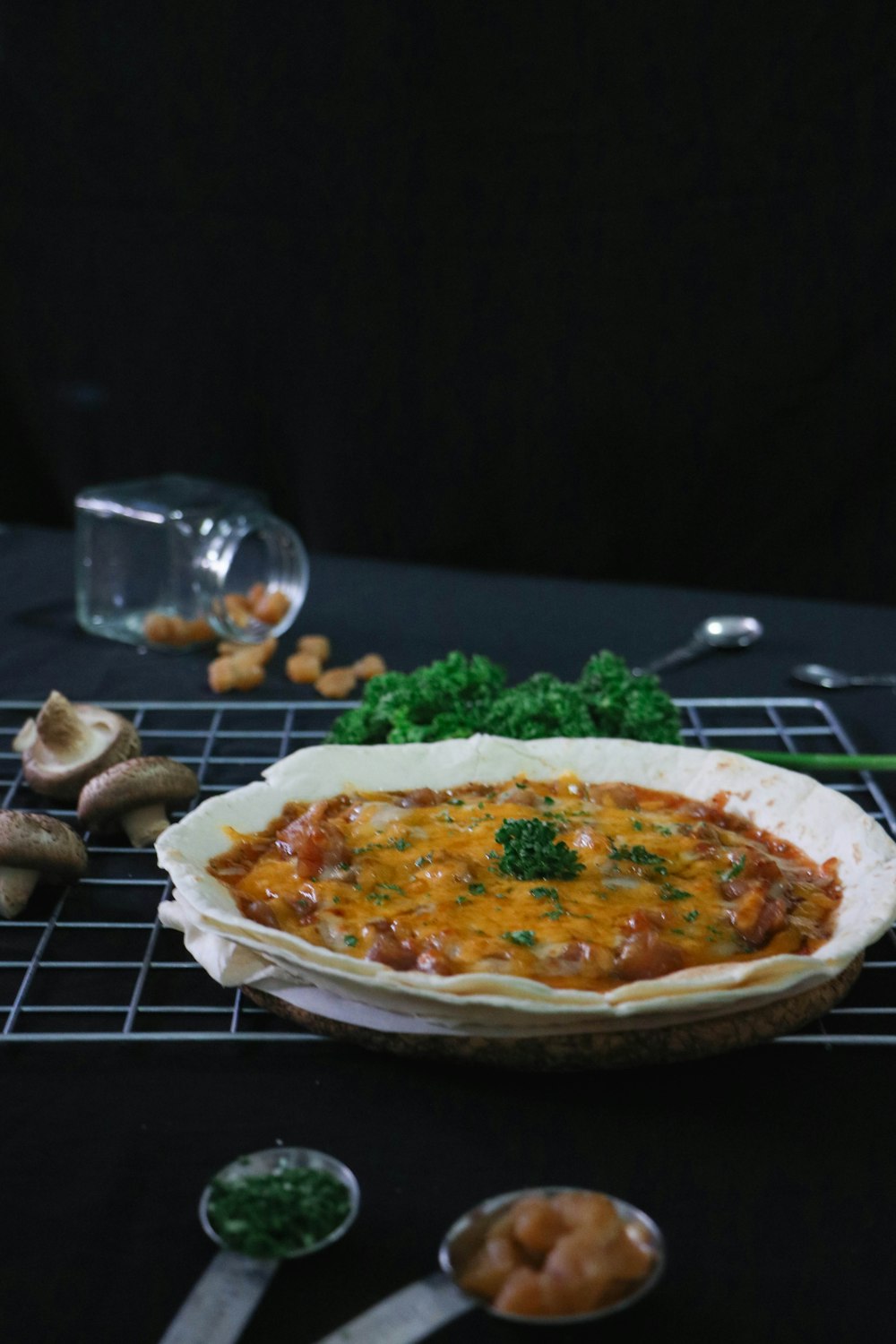 Gekochtes Essen auf Schüssel