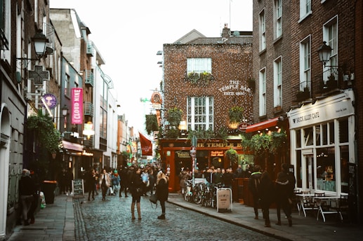 street in Ireland on a holiday organized by Francesco Margaretini Luxury Travels