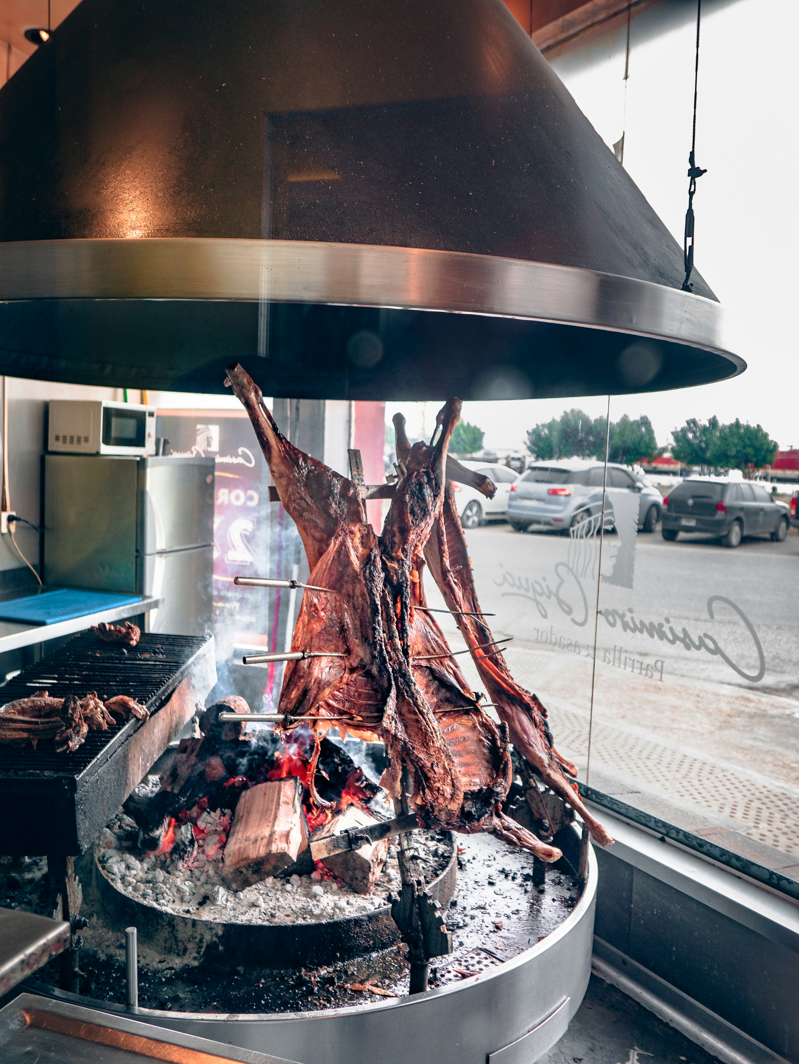 Invisible Grills vs. Traditional Grills: A Comprehensive Comparison