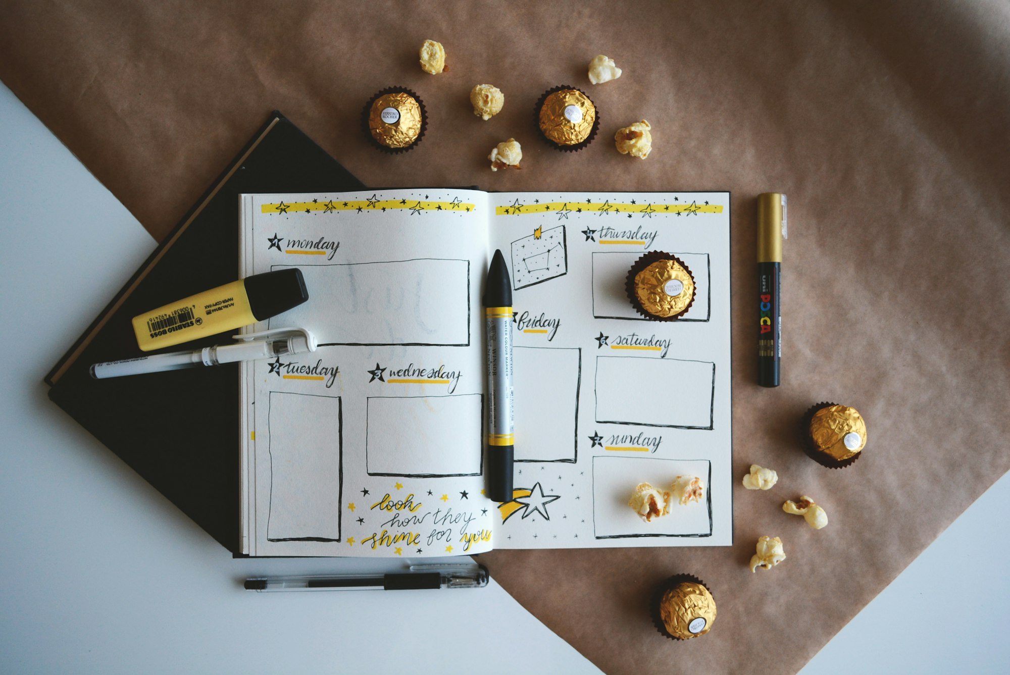 Eleven Ways to Pre-decorate Your Journal