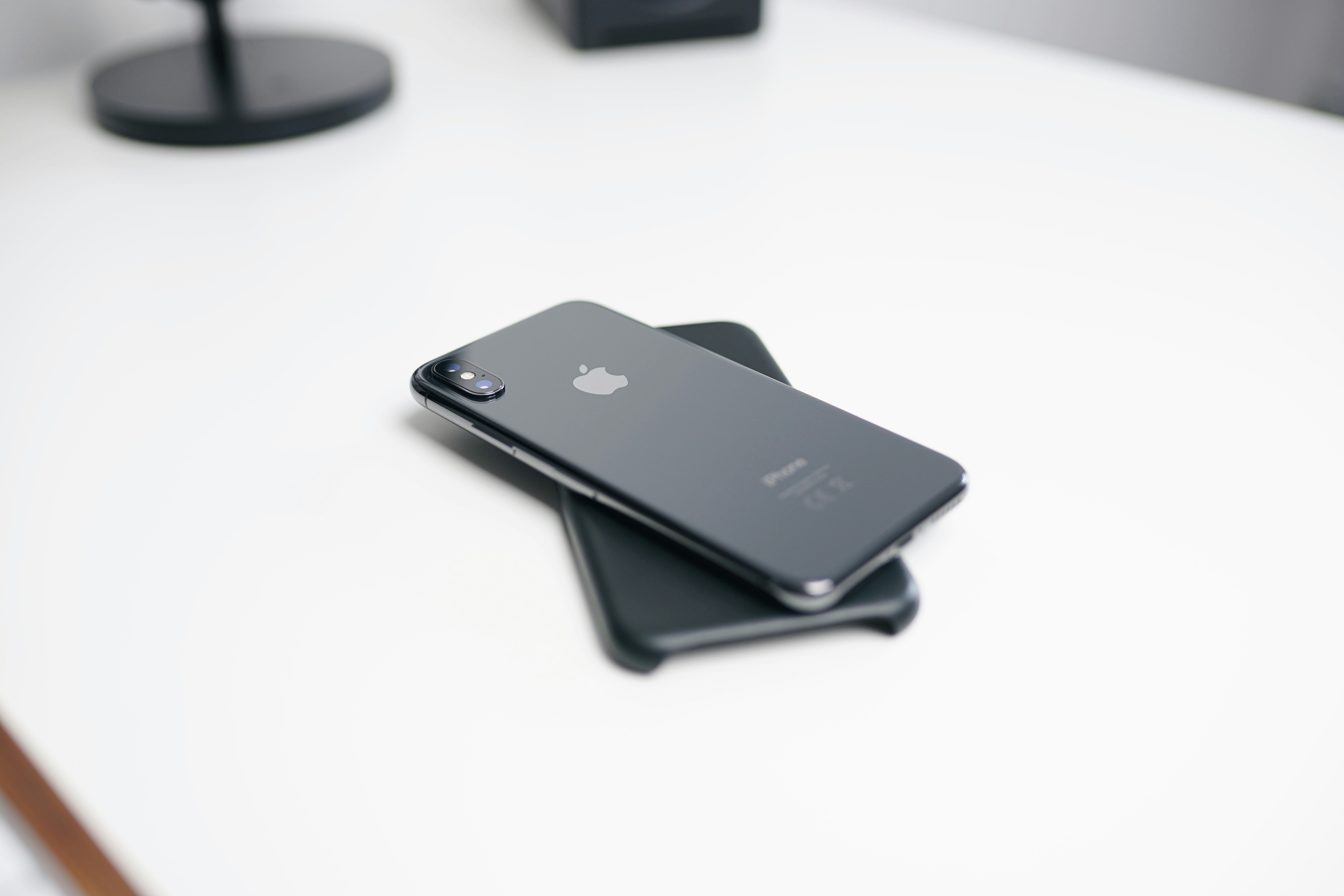 스마트폰 속 비서, 누가 제일 똑똑할까?