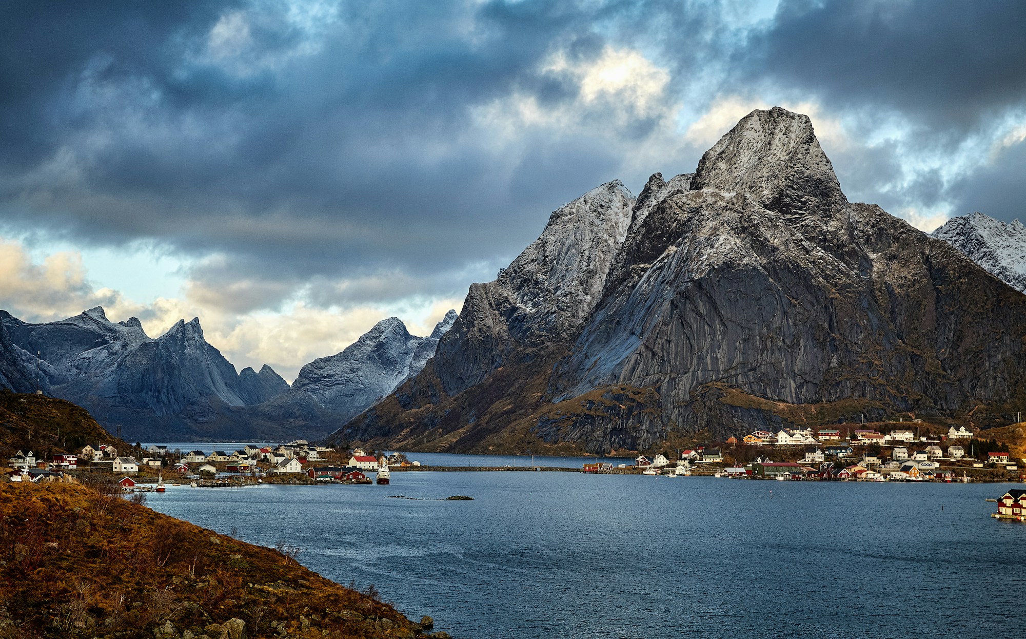 Discover Norway: A Guide to the Majestic Landscapes