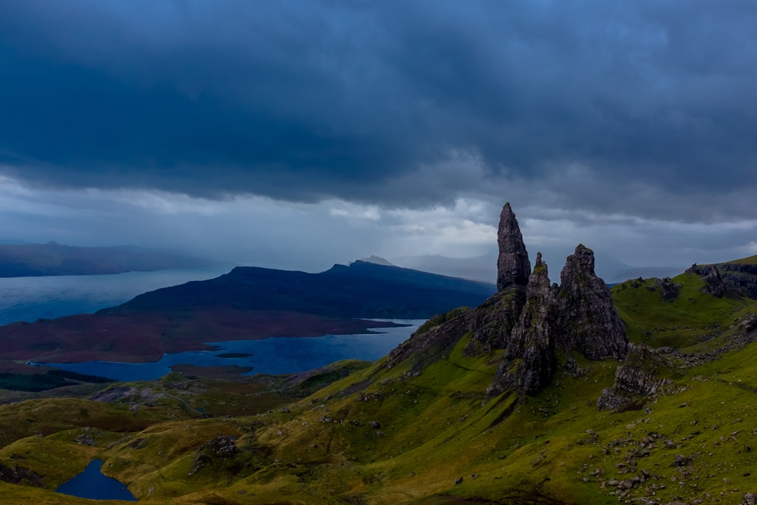 travelers stories about Hill in Old Man of Storr, United Kingdom