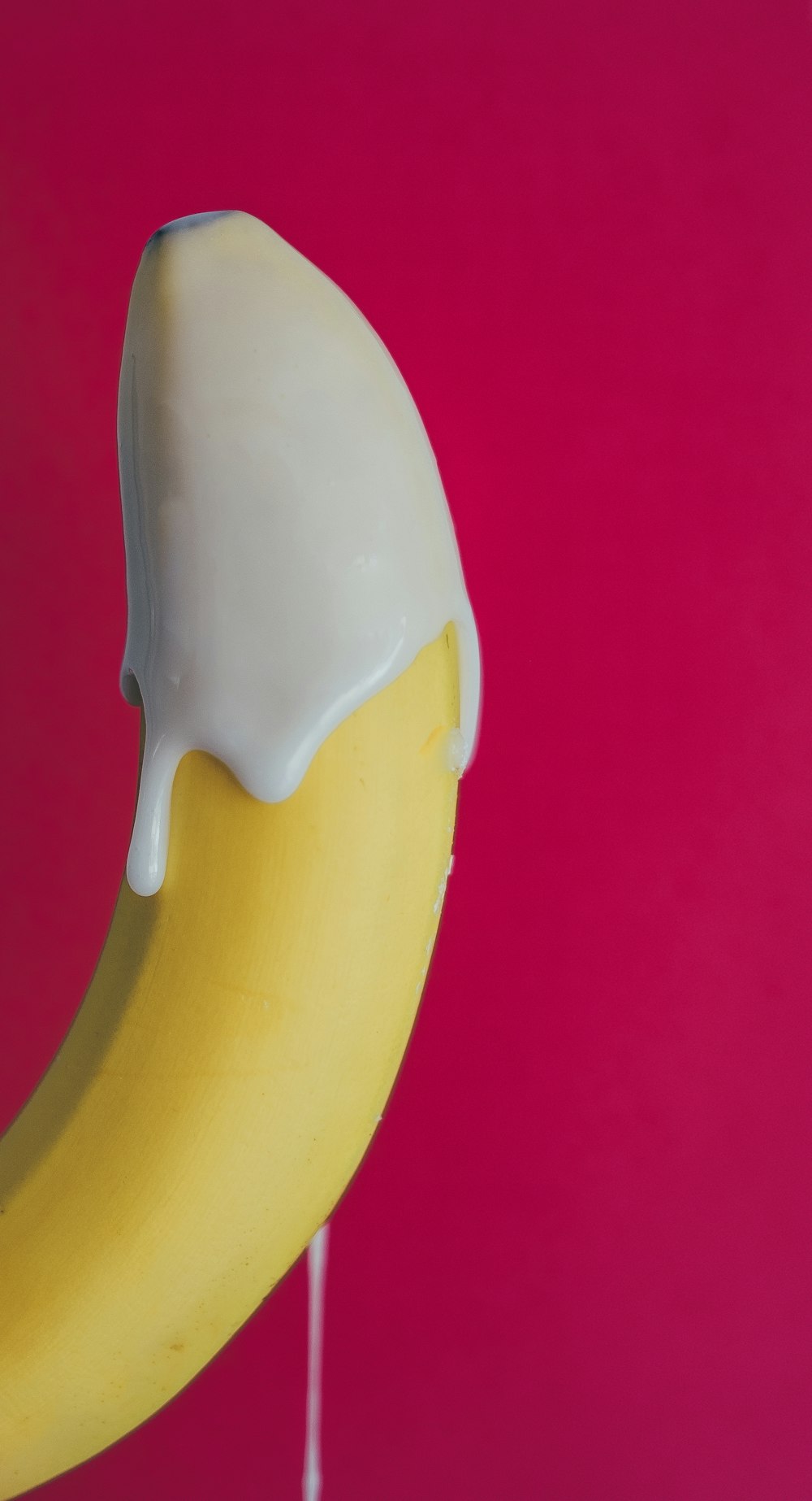 gelbe Banane mit Sahne