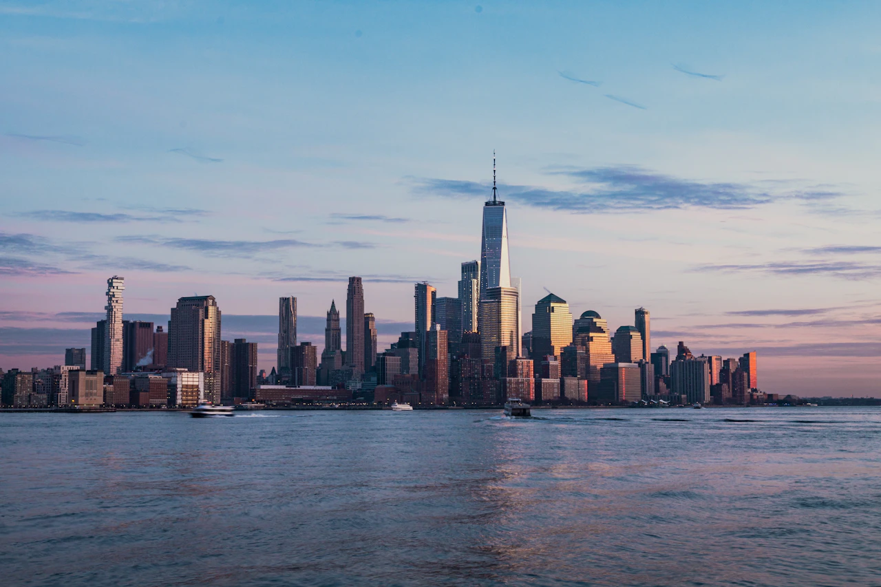 Manhattan skyline view across the Hudson River