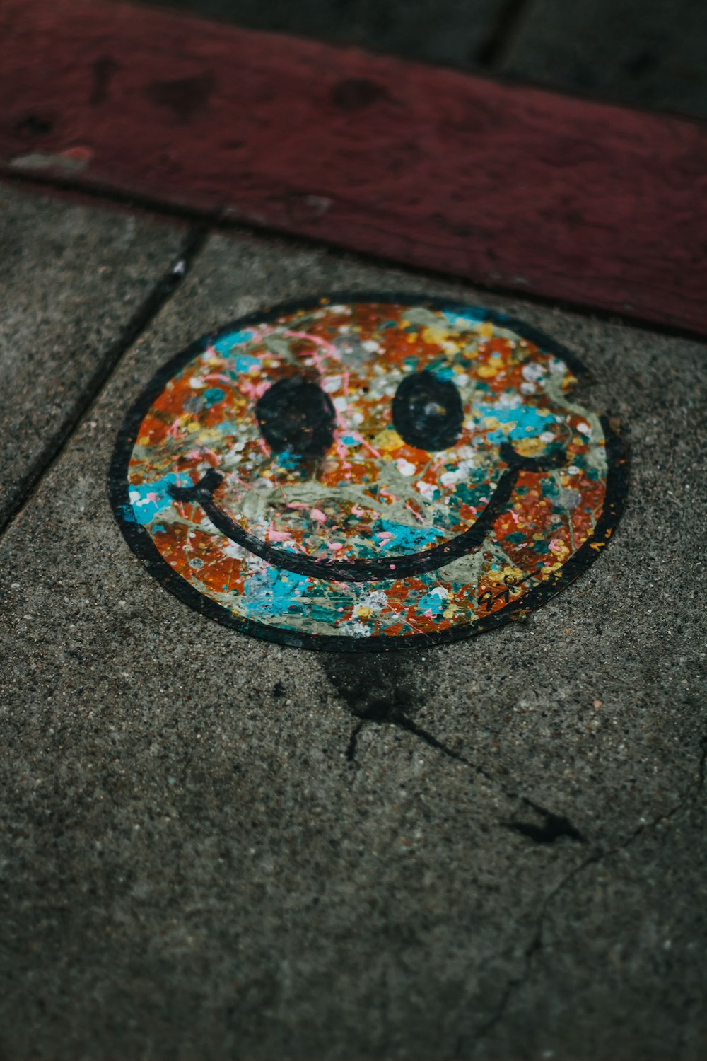 Round brown and teal smiley print photo – Free Los angeles Image ...