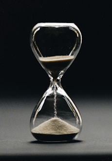 A picture representing how time is important for our virtual assistants