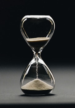 clear hour glass
