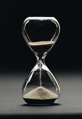 clear hour glass