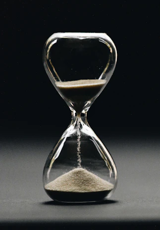 clear hour glass