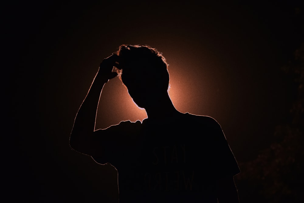 foto silhouette dell'uomo