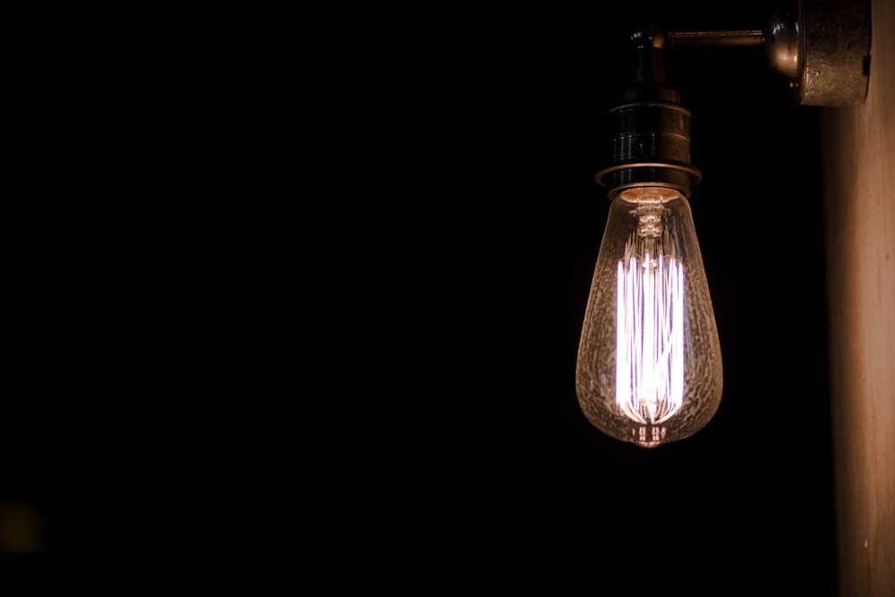 450+ Edison Bulb Pictures | Download Free Images on Unsplash