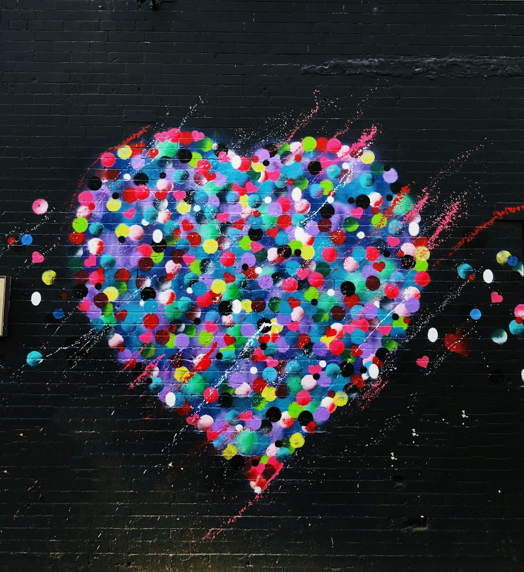 heart grafiti art