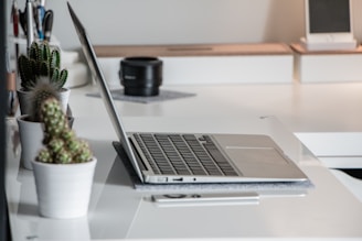 Image illustrant l'équipe de CreatorWebDesigner.be, une agence web spécialisée dans la création et l