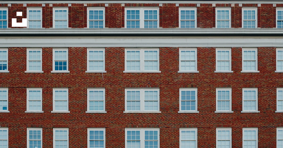 Brown Rectangular Building Brown concrete building photo – Free United states Image on Unsplash