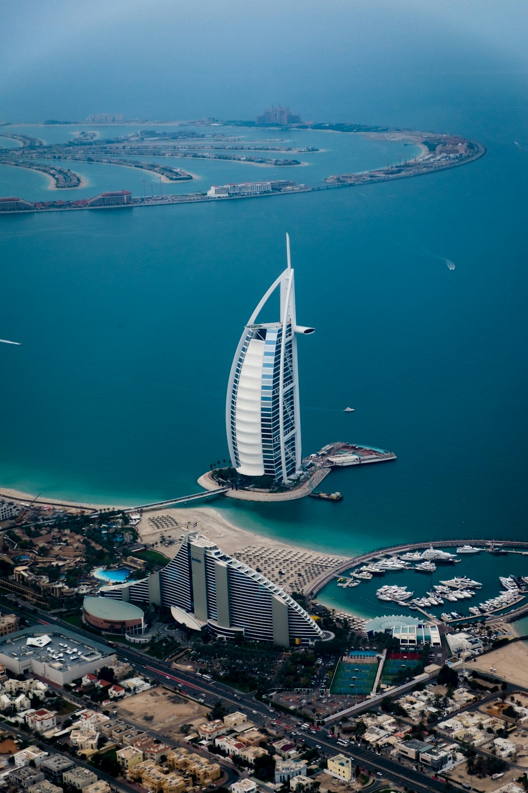 photo of Jumeirah Beach Hotel Landmark near Sharjah - United Arab Emirates