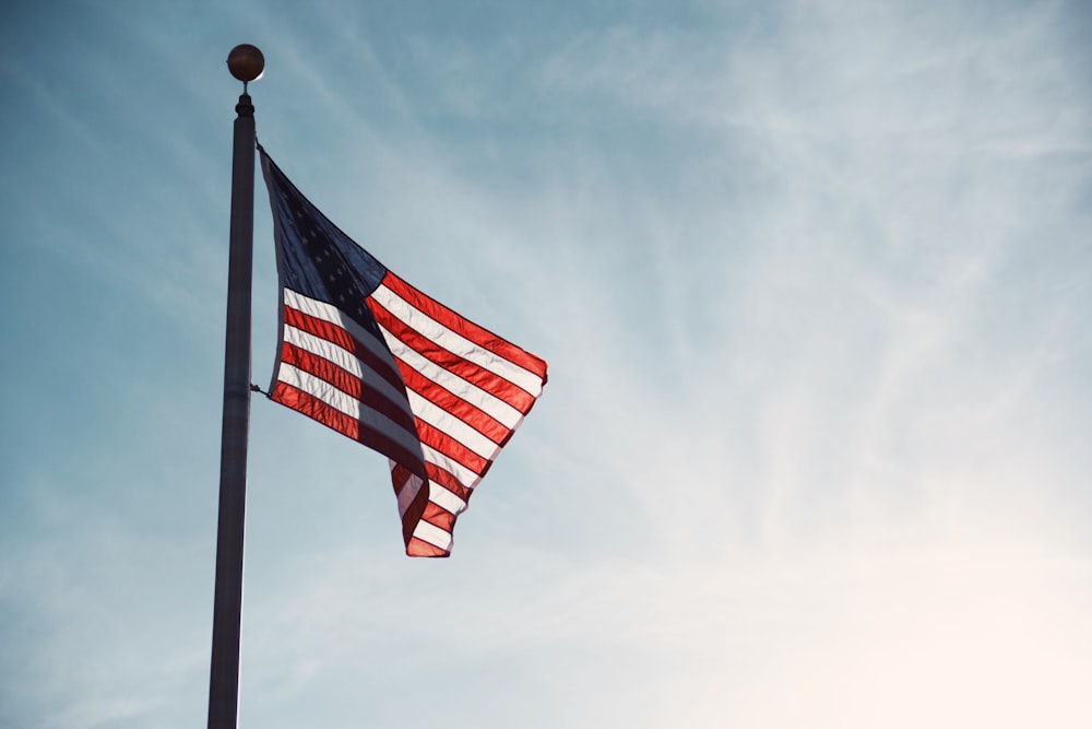 Flagge der U.S.A. auf dem Fahnenmast