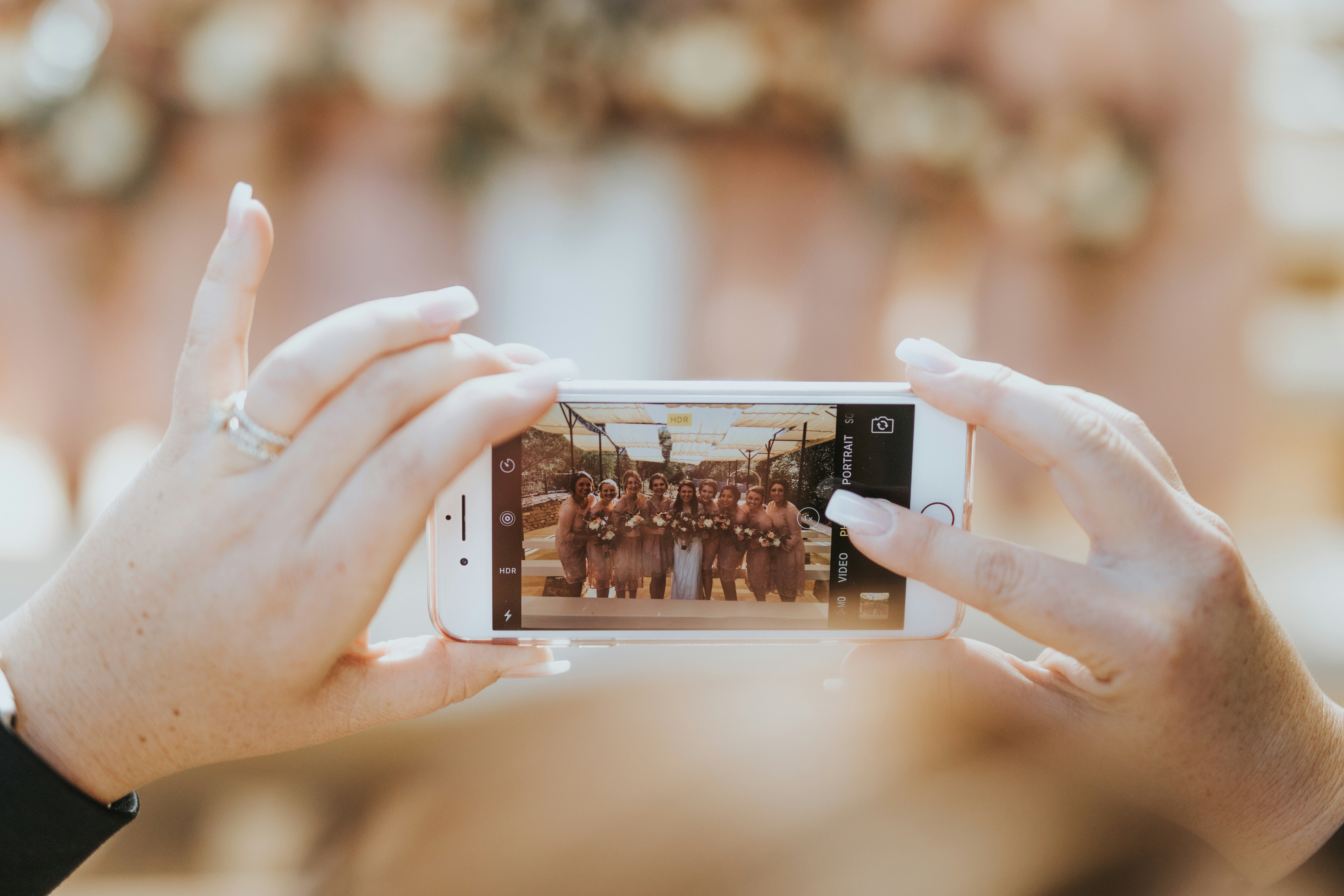 Choose from a curated selection of wedding backgrounds. Always free on Unsplash.
