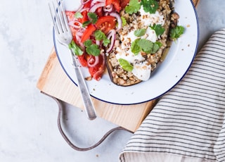 sliced tomatoes with ground pork