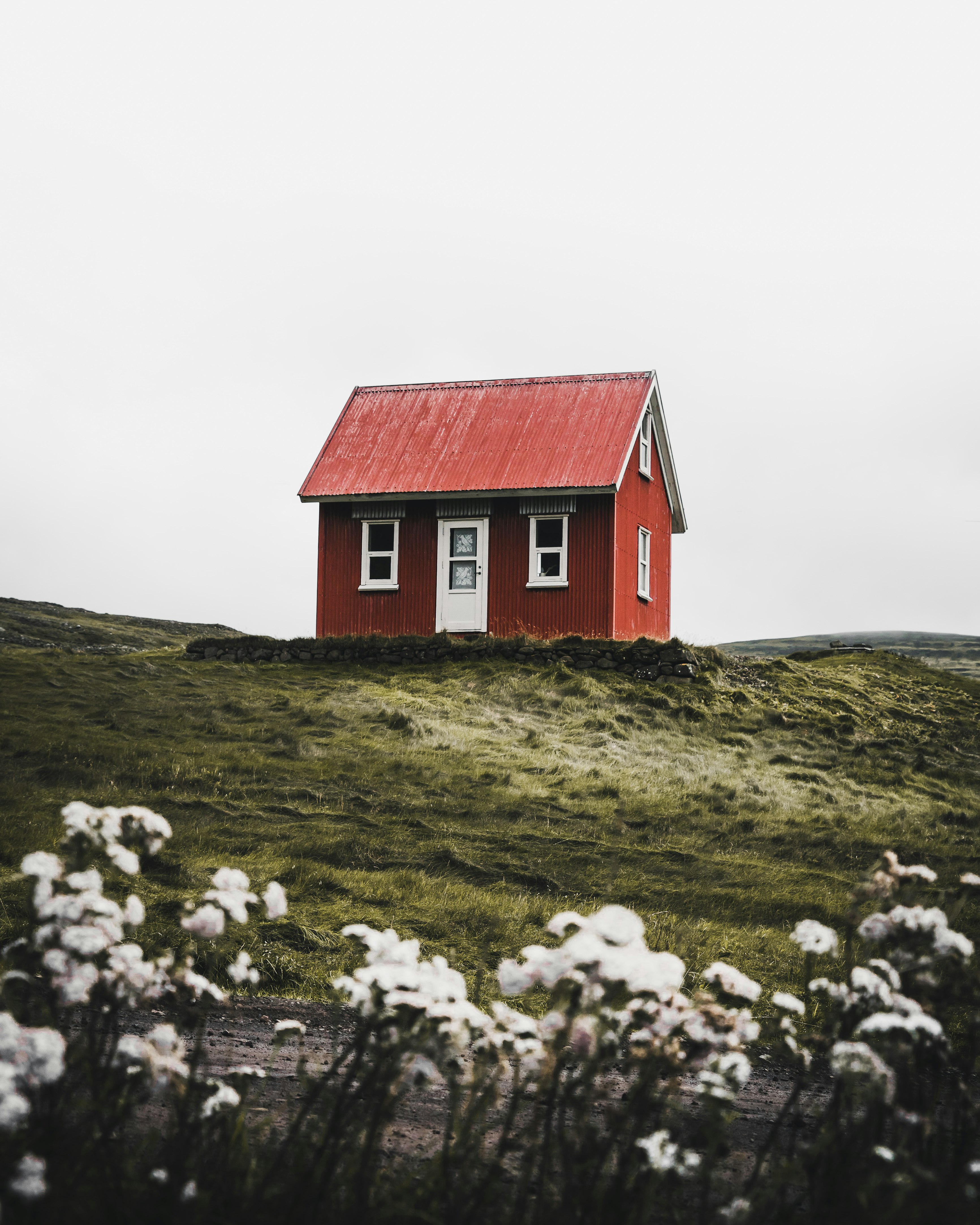 Holidaze featured Home: cozy cabin - A charming and intimate cabin nestled in the heart of nature, offering a perfect retreat for two guests. This cozy cabin features rustic yet modern amenities, ensuring a comfortable stay. Enjoy a tranquil ambiance and picturesque surroundings.