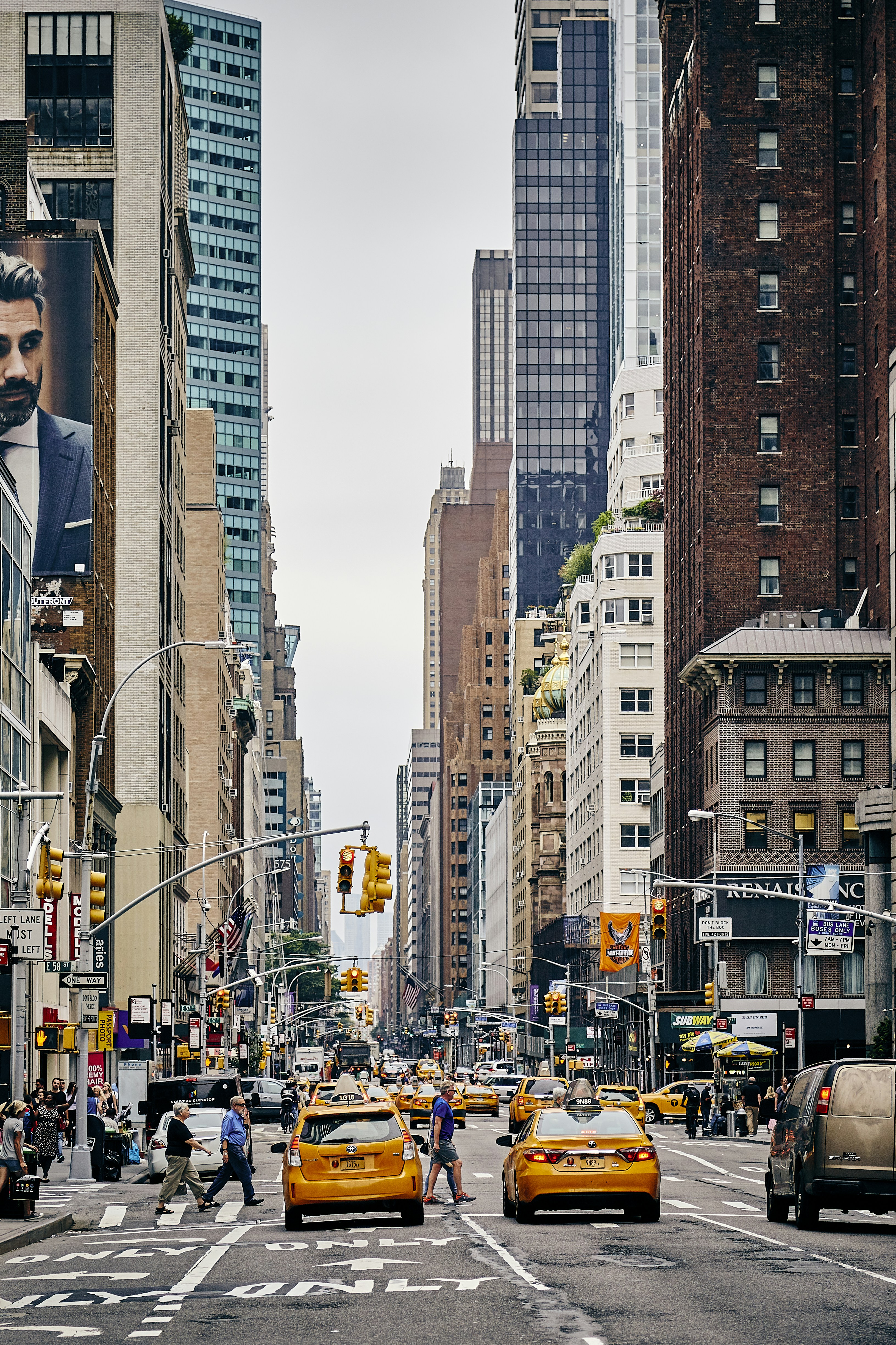 great photo recipe,how to photograph what would be manhattan without the yellow cabs?; person crossing pedestrian lane