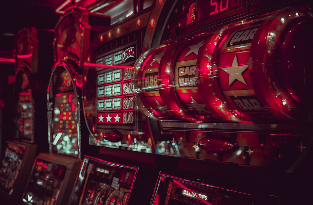 close-up photography of lucky arcade with Bar, Bar, and Star