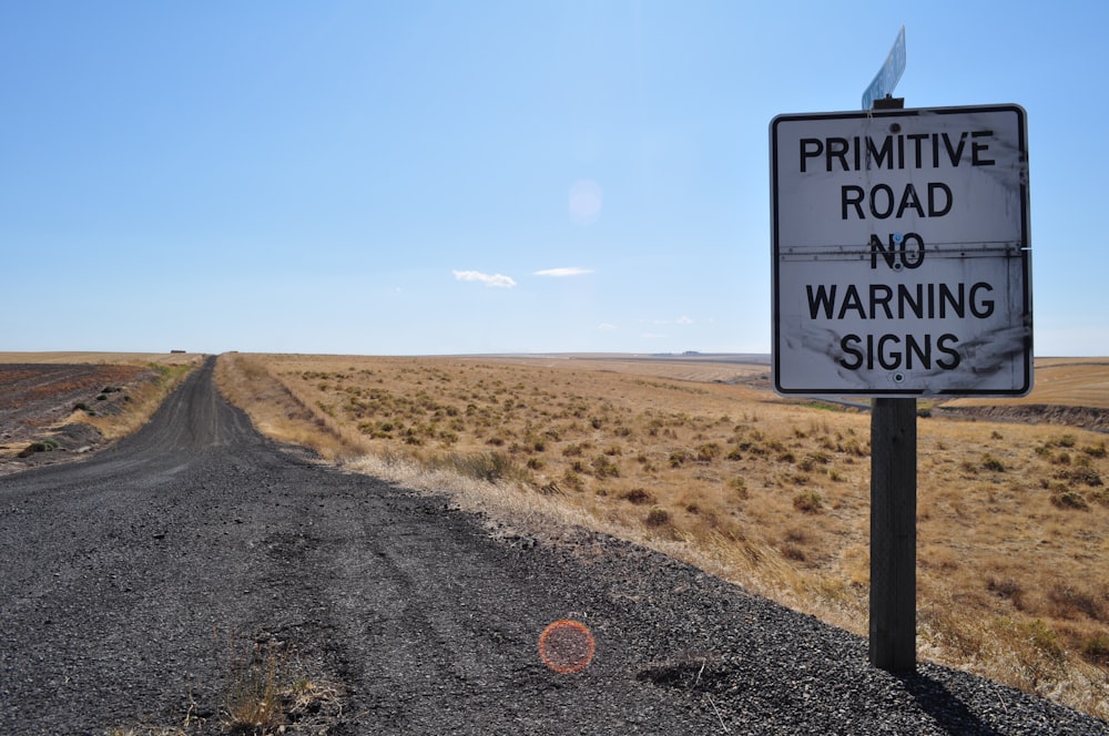Primitage Road No Warning 표지판 표지판