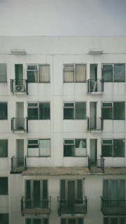 Exterior view of a multi-bedroom HMO property in London, highlighting the kind of homes leased under guaranteed rent agreements.