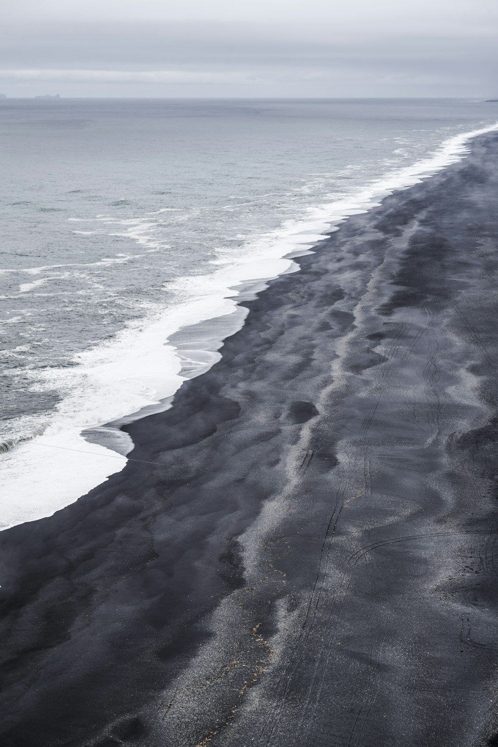 time lapse photo of ocean waves