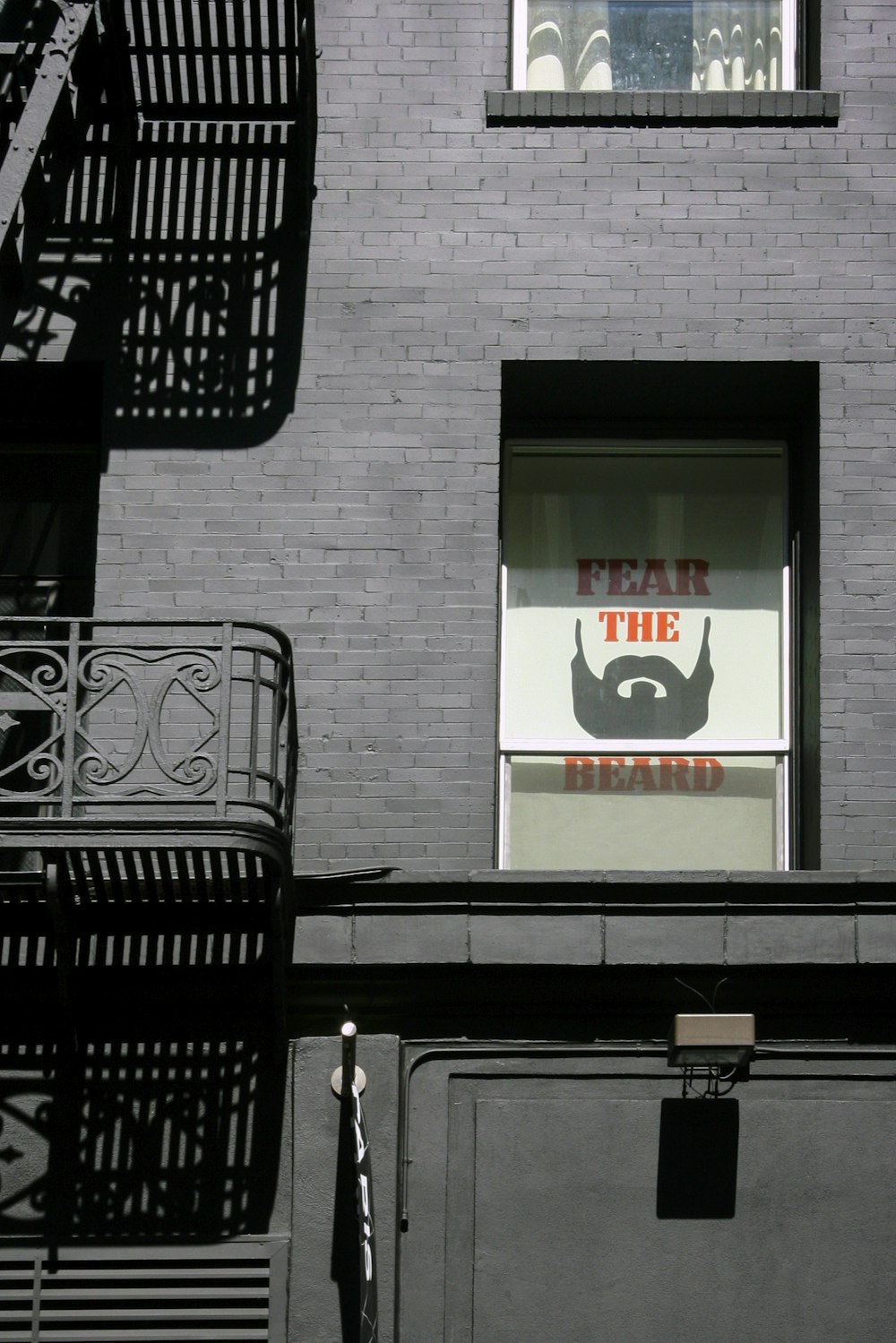 Fear The Beardの看板