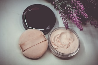 Photo 1518989641748 88825a5ed9d7?q=85&w=340&h=340&fit=crop