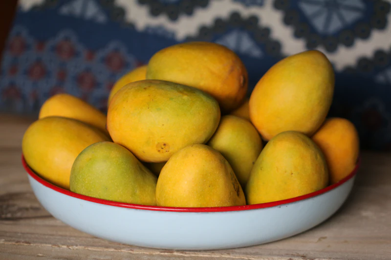 Fresh mangoes close-up