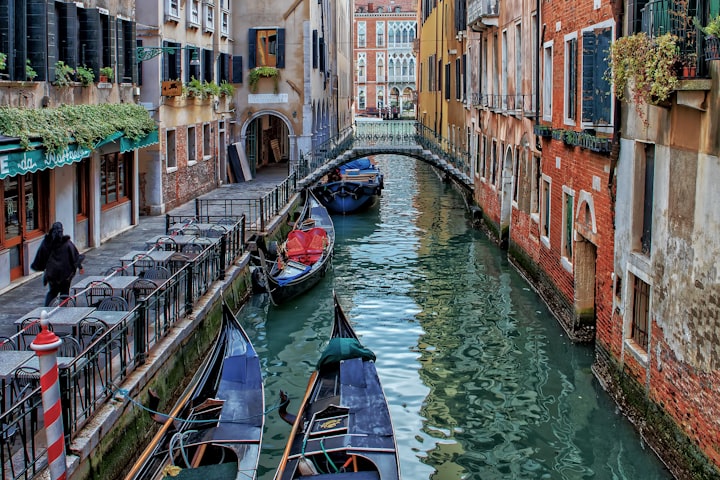 Italy's plan to save Venice from sinking