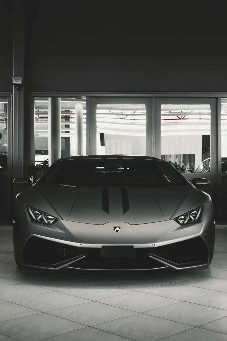 Silberner Lamborghini Huracán