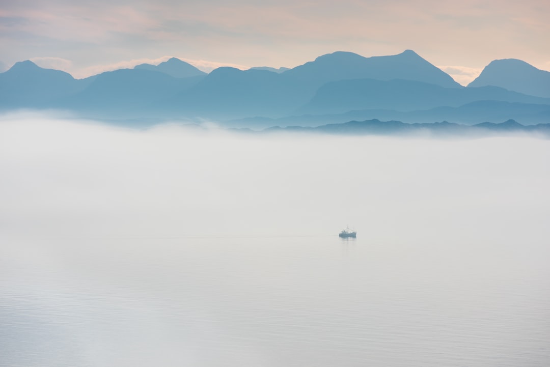 Mountain range photo spot Skye Duirinish