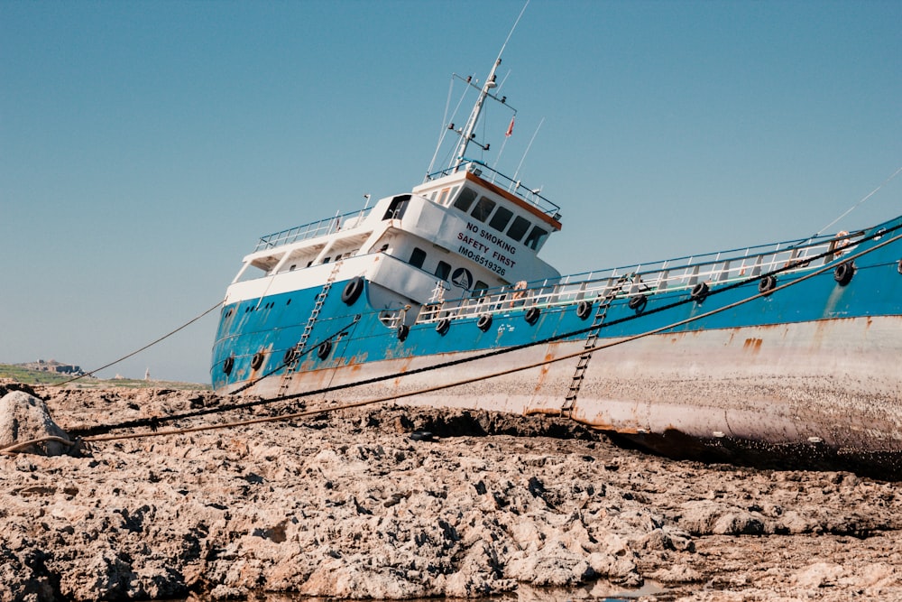 ship on dry land