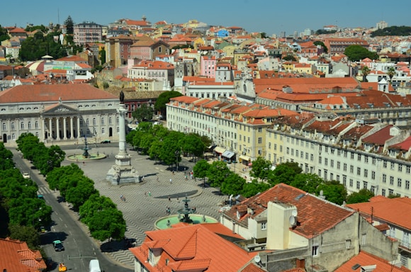 A welcoming image of Madrid showcasing vibrant city life.