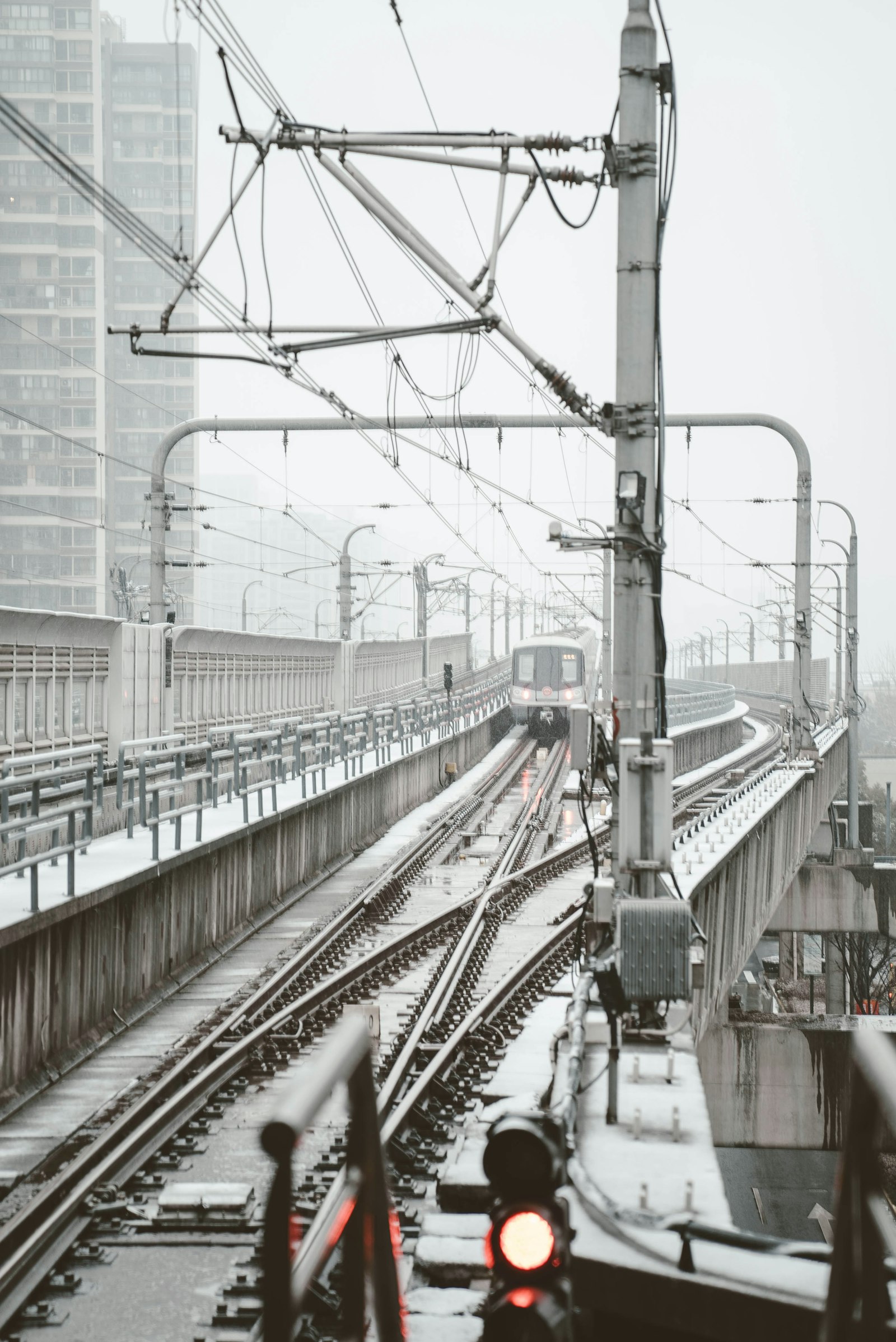 Sony a7S II + Sony FE 24-70mm F2.8 GM sample photo. Gray train on rail photography