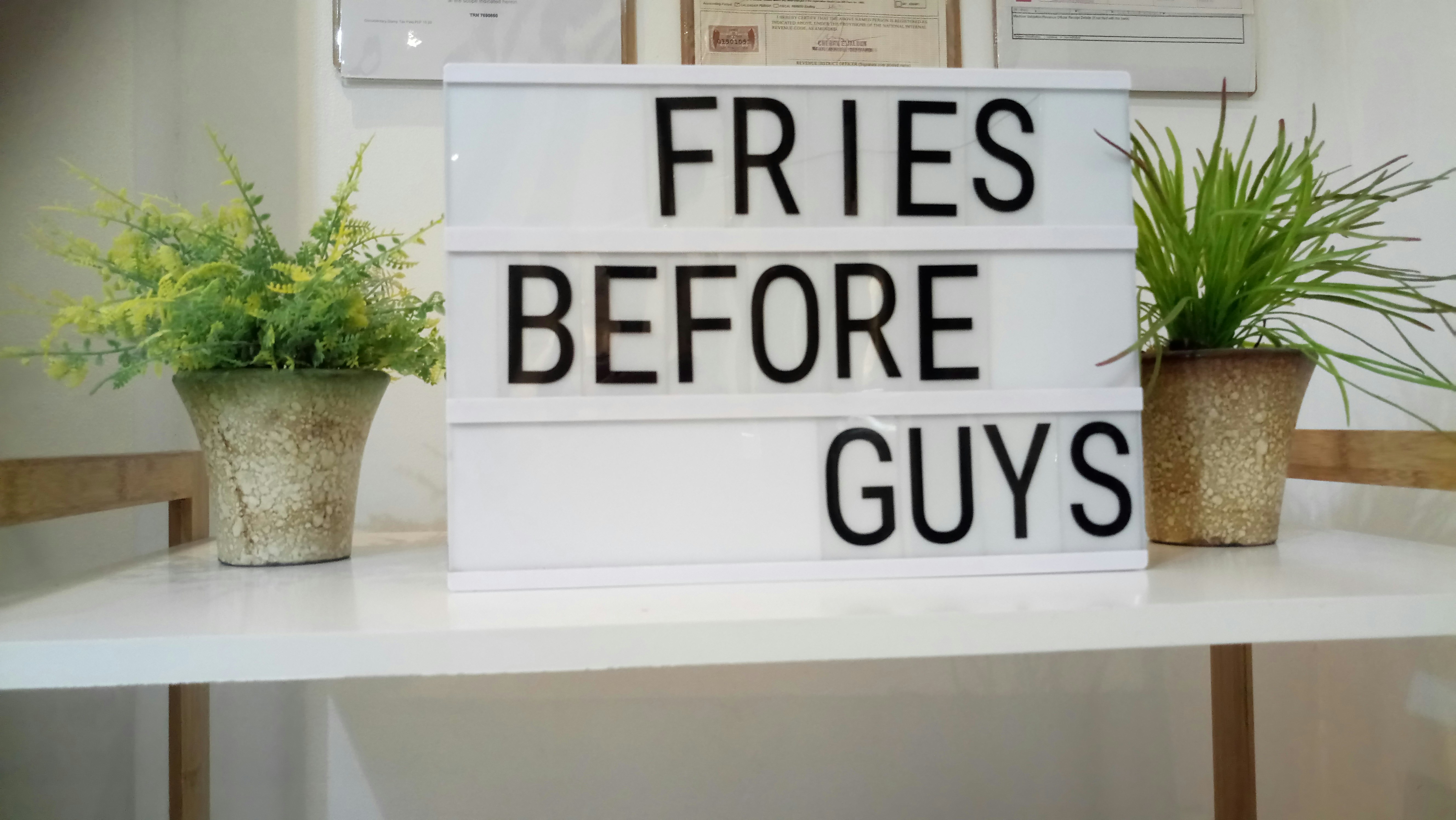 What Common Mistakes to Avoid when Trying to Get a Girl to Like You?