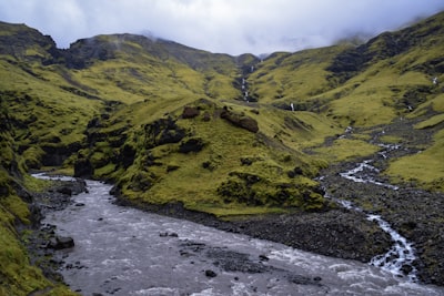 Rivers' union - Des de Seljavallalaug, Iceland