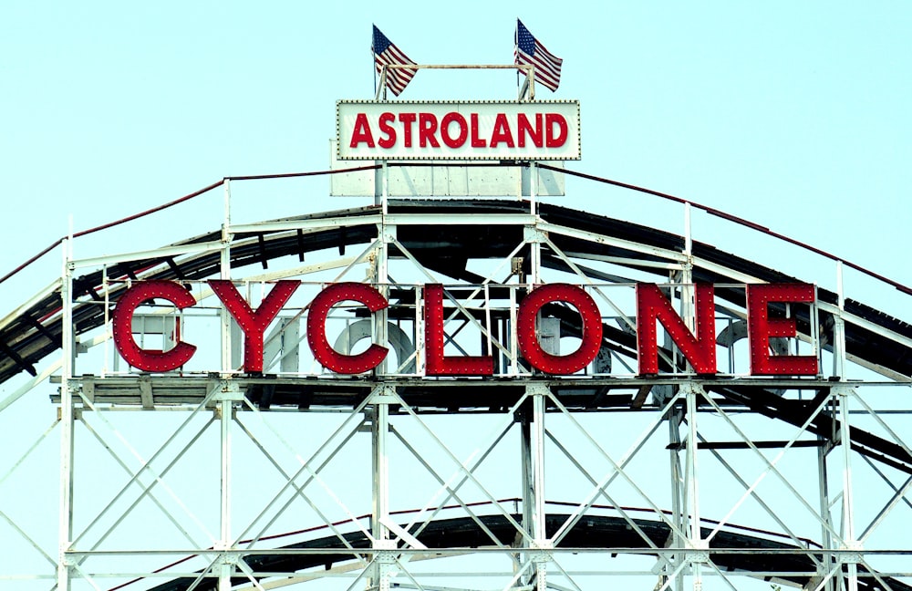 Ciclone Astroland