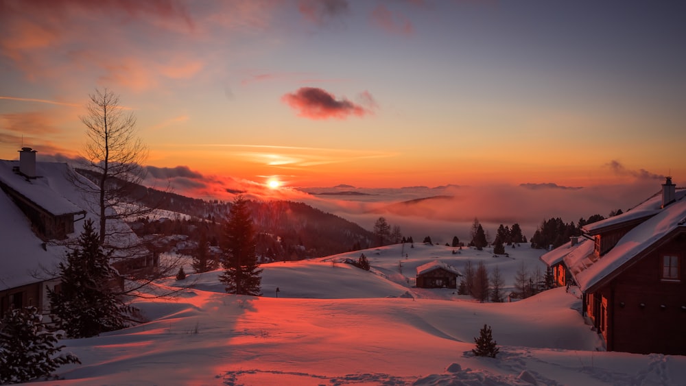 fotografia de paisagem da aldeia coberta de neve