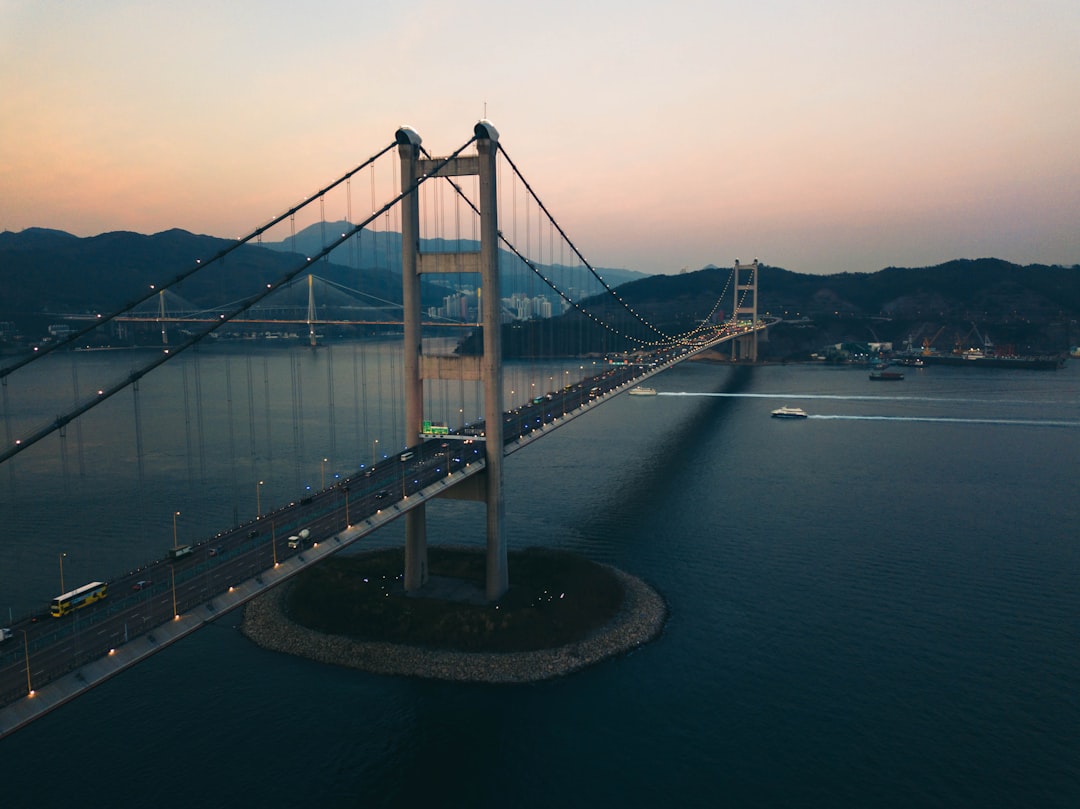 Hong Kong Flings Open Its Doors: Is the Pearl of the Orient Too Lat… — Hong Kong Flings Open Its Doors