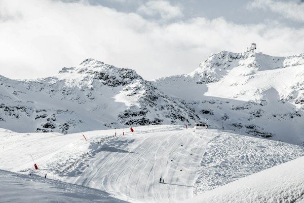 The snowfields of the Trois Vallées — Val Thorens, France