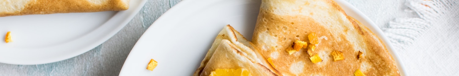 flat-lay photography of pancake with icing